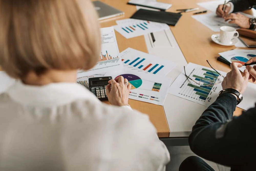 O2 Group Analysis of Graphs and Pie chart